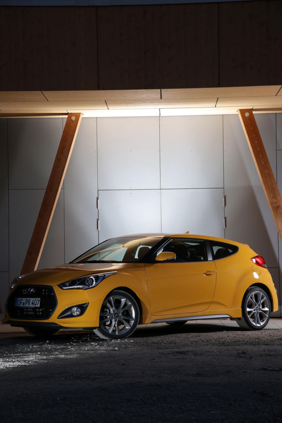  Hyundai Veloster Turbo 2015 года  (фото 5 из 27)